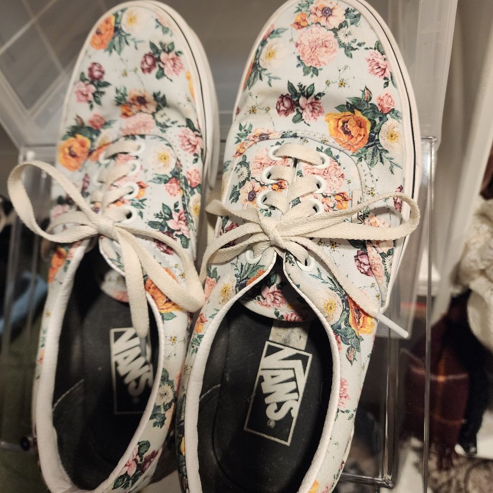 Flower Laceup Vans